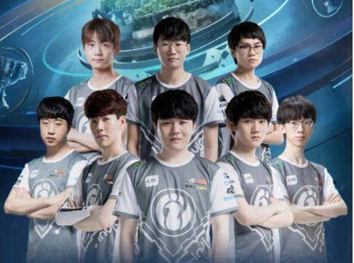 后腰与右中 后腰与右中