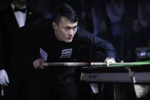 甲的结果更 甲的结果更